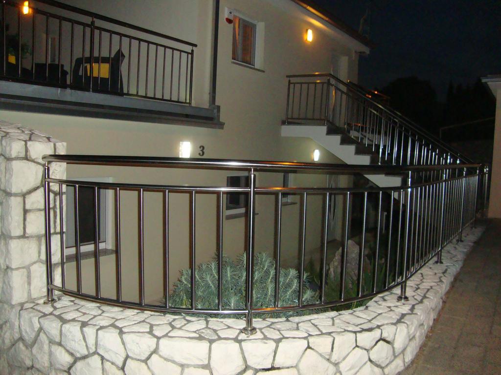 Apartments Ilona Novi Vinodolski Kültér fotó