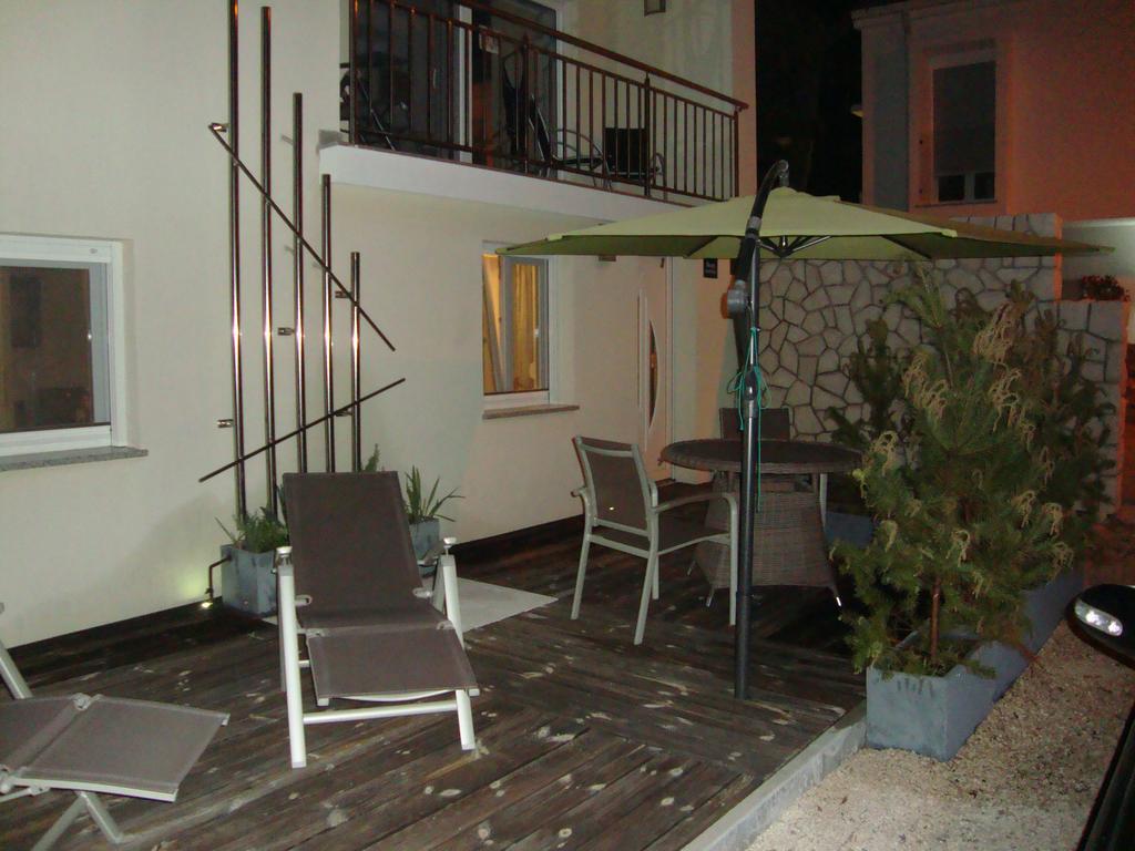 Apartments Ilona Novi Vinodolski Kültér fotó
