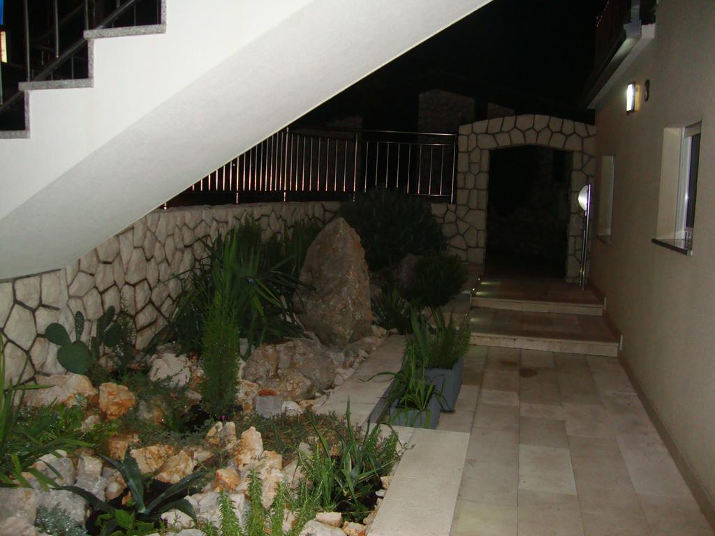 Apartments Ilona Novi Vinodolski Kültér fotó