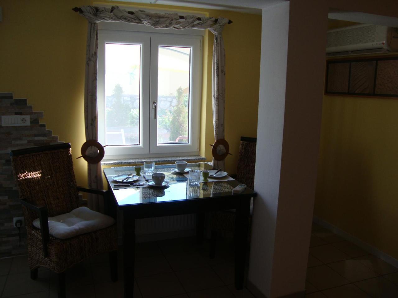 Apartments Ilona Novi Vinodolski Kültér fotó